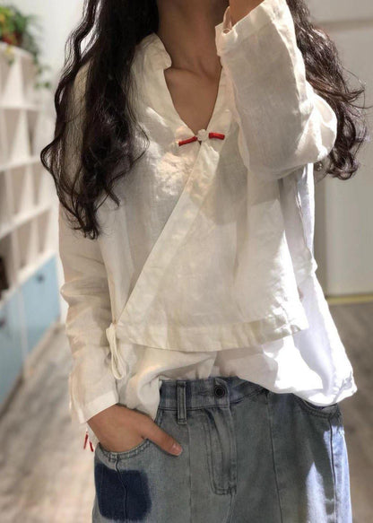 Beautifully Crafted Blouse in a Classic Style
