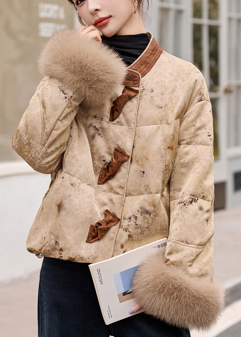 Sophisticated Coat with a Clean Classic Look