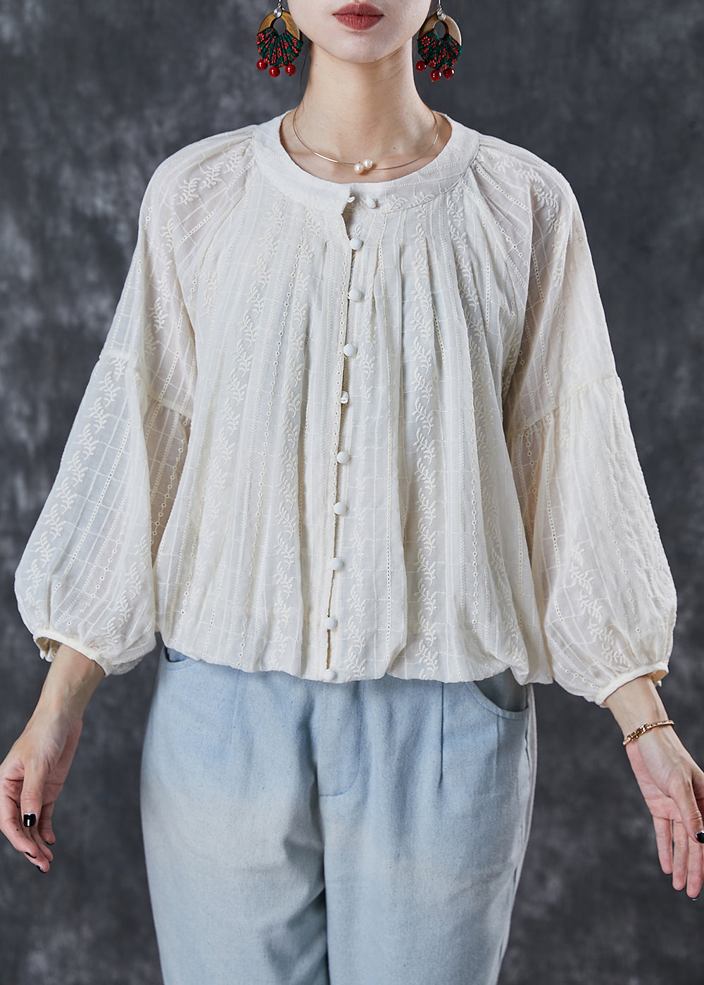 Well Tailored Shirt with a Graceful Silhouette