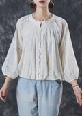 Well Tailored Shirt with a Graceful Silhouette