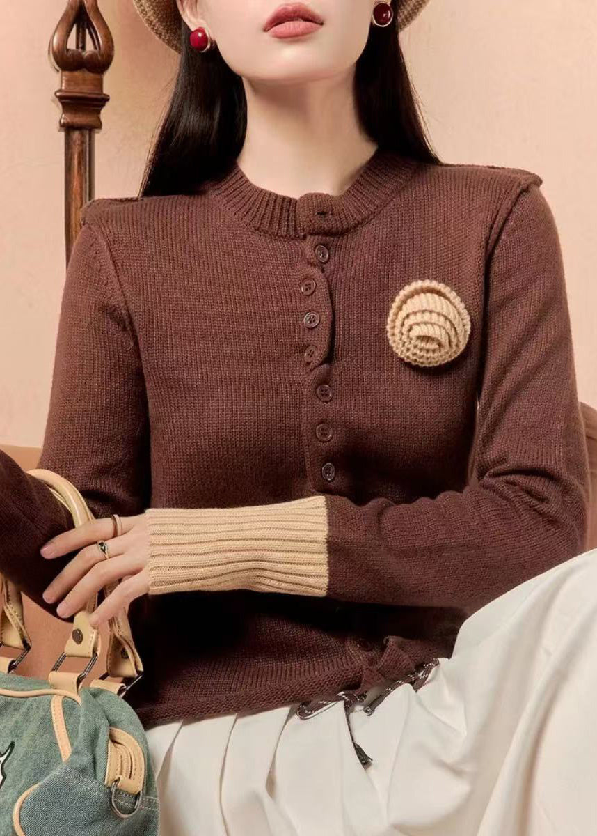 Beautifully Finished Sweater in a Timeless Design