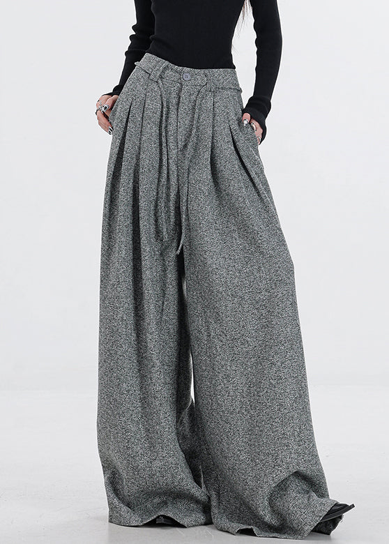 Classic Vintage Pants with a Flattering Fit