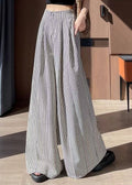 Sophisticated Pants with a Clean Classic Look