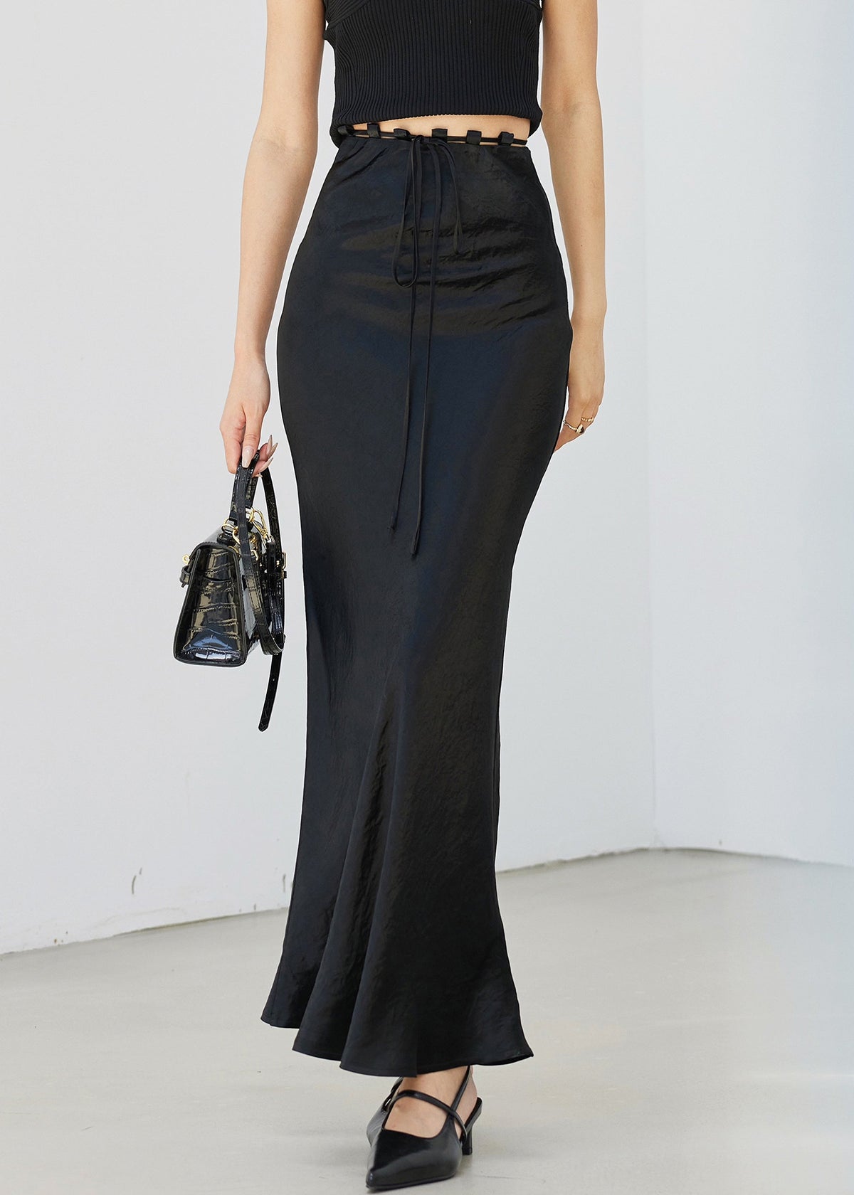 Sophisticated Garment with a Clean Classic Look