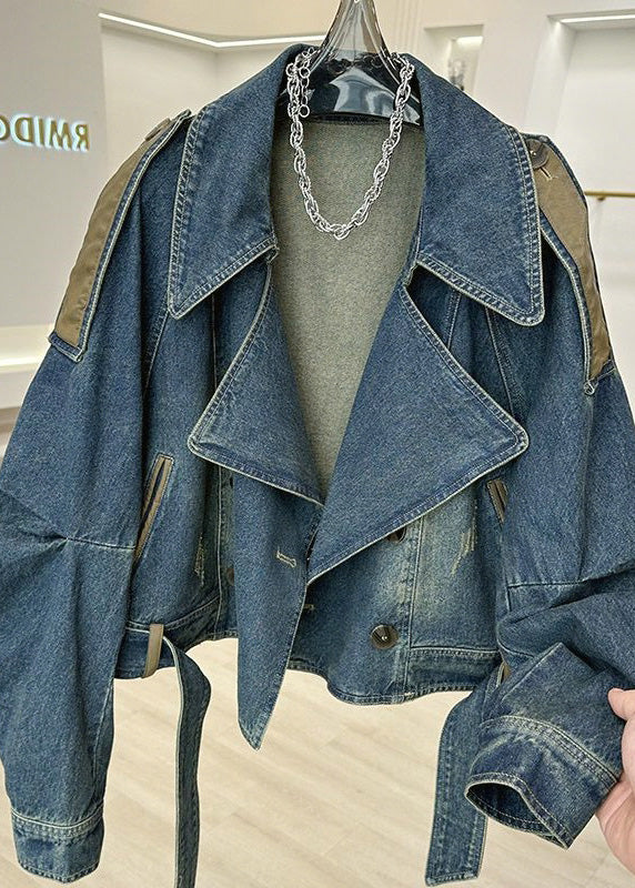 Sophisticated Coat with a Clean Classic Look