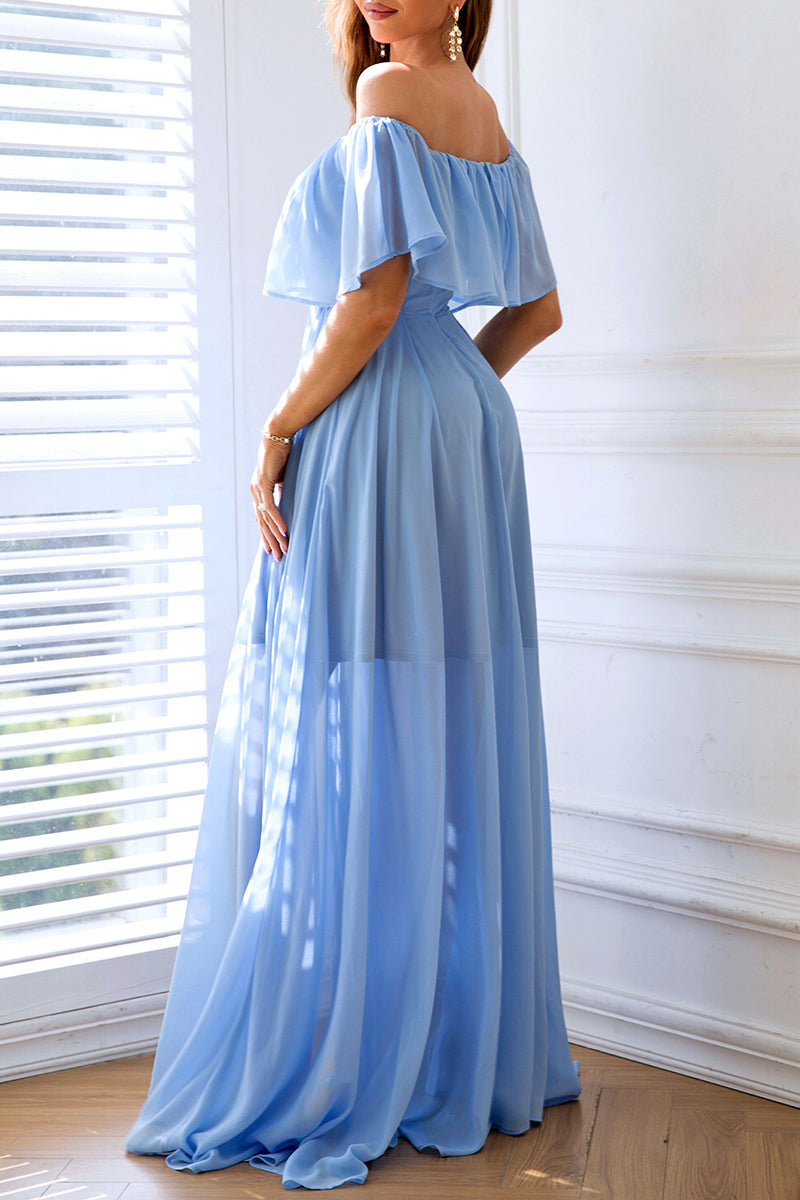 Beautifully Finished Dress in a Timeless Design
