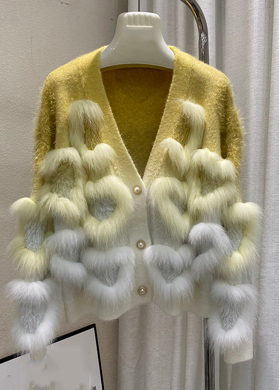 Effortlessly Elegant Cardigan with a Timeless Design