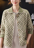 Effortlessly Elegant Coat with a Timeless Design