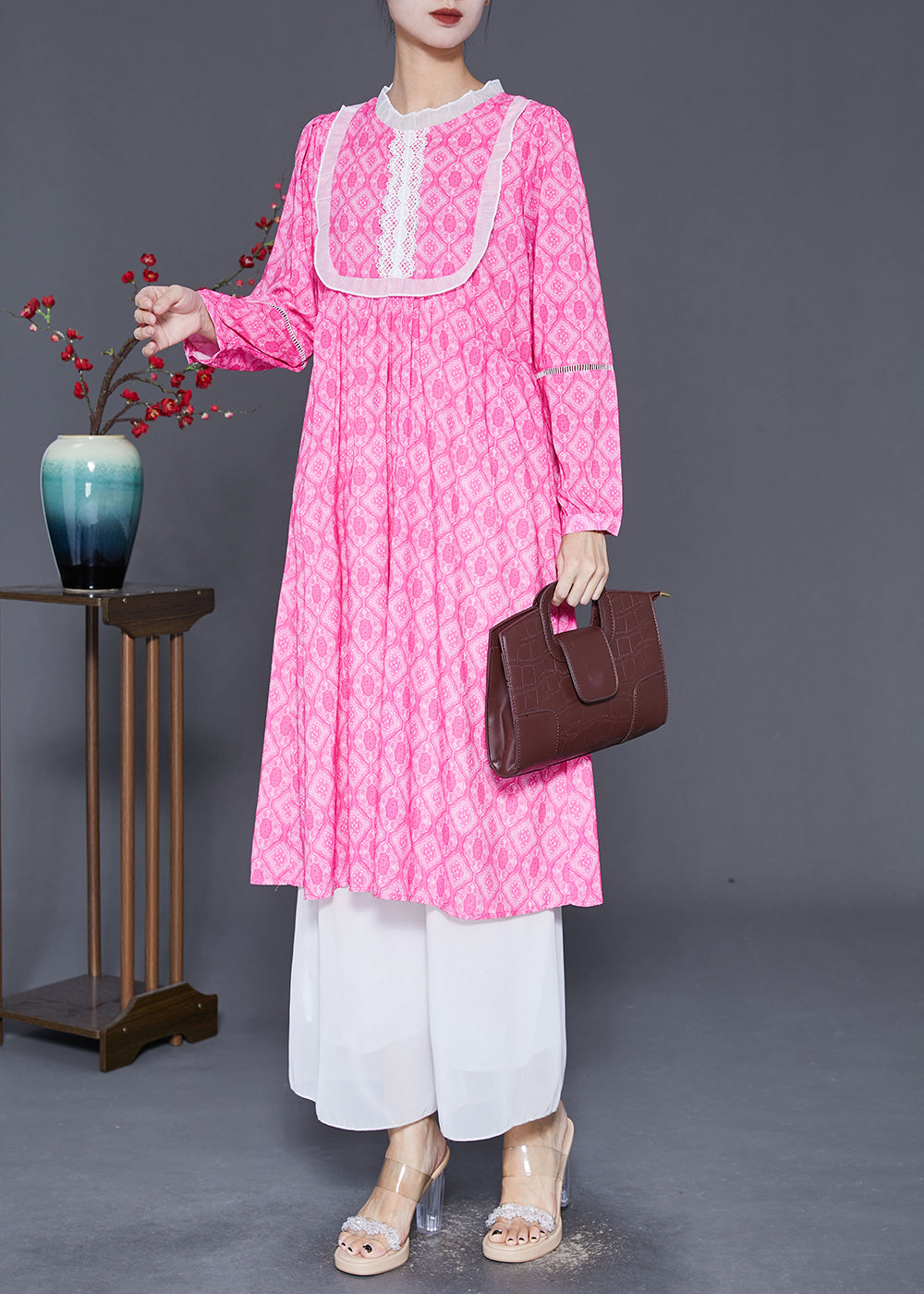 Gracefully Styled Dress for Any Occasion