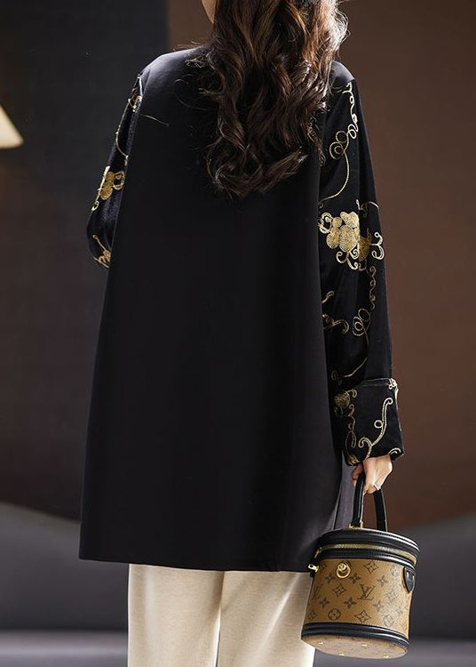 Effortlessly Elegant Top with a Timeless Design
