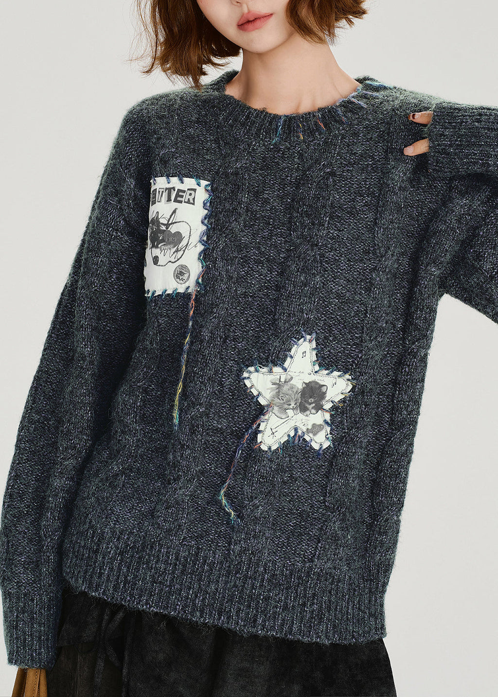 Well Tailored Sweater with a Graceful Silhouette