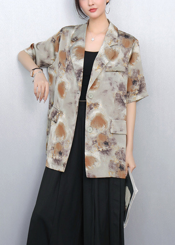 Classic Vintage Coat with a Flattering Fit