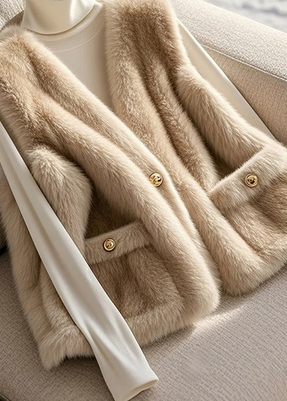 Beautifully Finished Garment in a Timeless Design