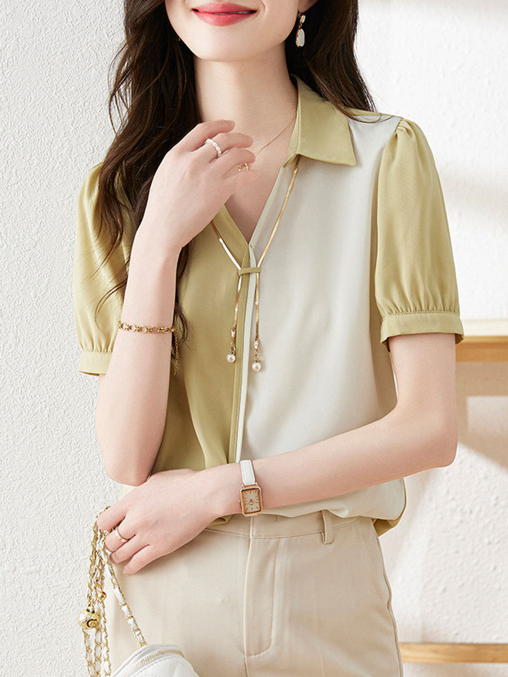 Classic Vintage Shirt with a Flattering Fit