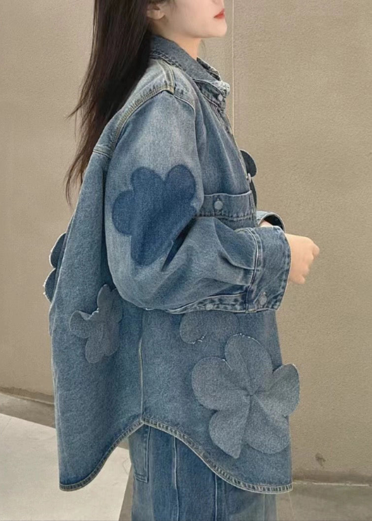 Gracefully Styled Coat for Any Occasion