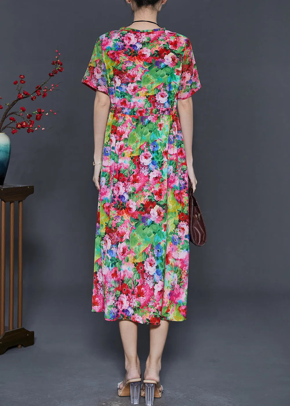 Beautifully Crafted Dress in a Classic Style