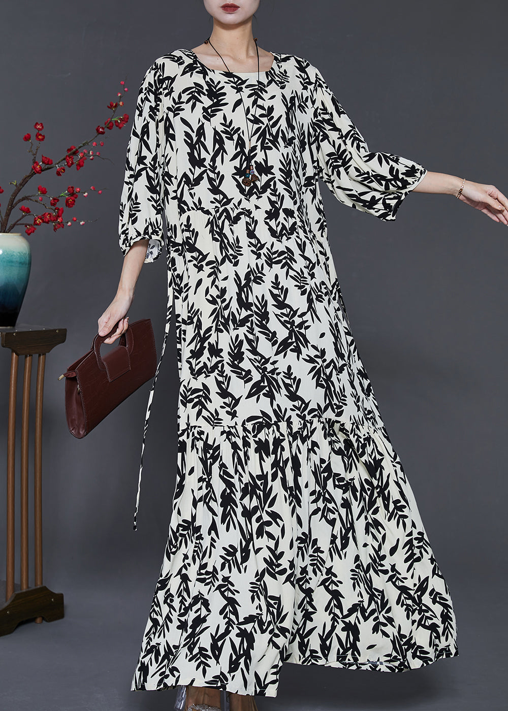 Gracefully Styled Dress for Any Occasion