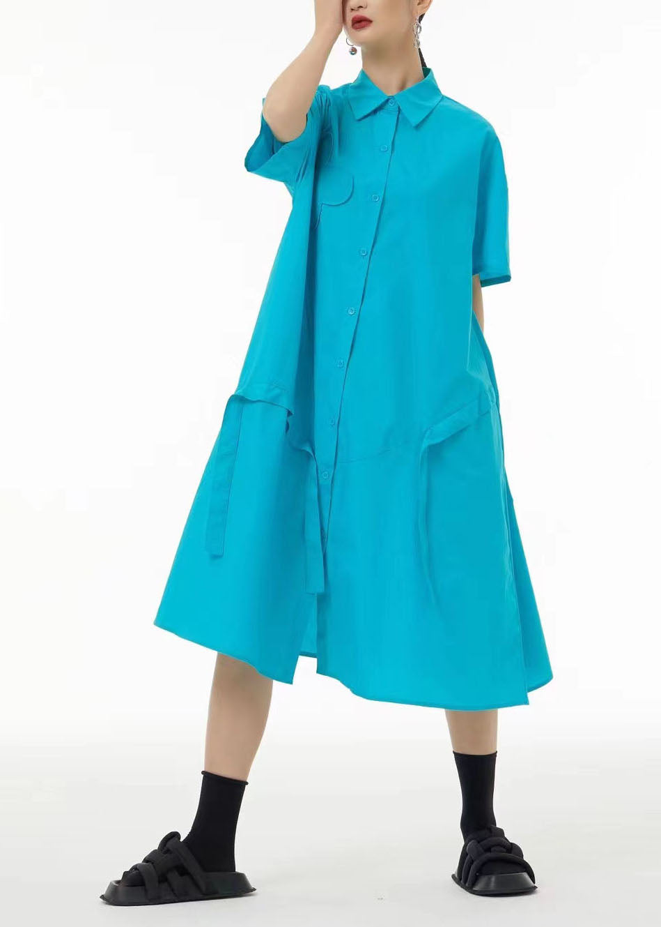 Gracefully Styled Dress for Any Occasion