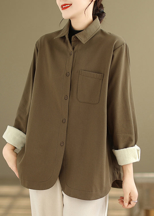 Well Tailored Coat with a Graceful Silhouette