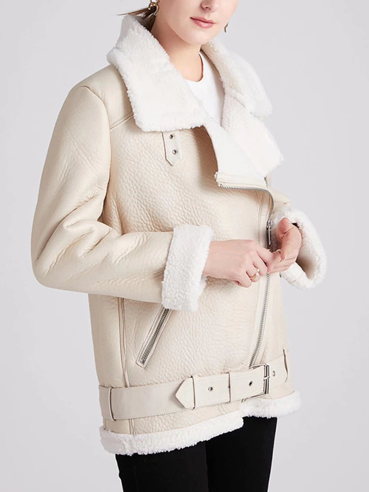 Classic Vintage & Enduringly Stylish Coat