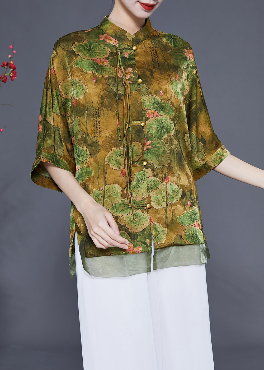 Classic Vintage Top with a Flattering Fit