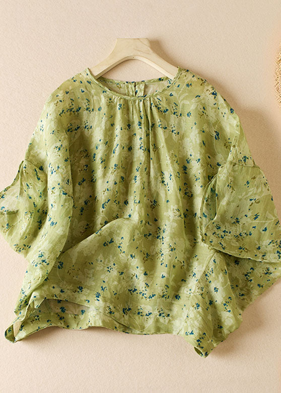 Effortlessly Elegant Blouse with a Timeless Design