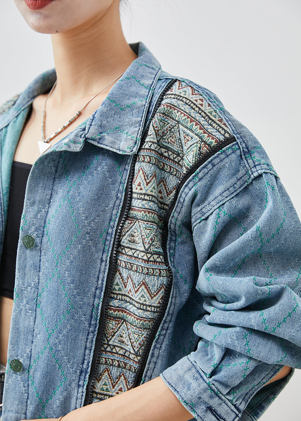 Effortlessly Elegant Coat with a Timeless Design