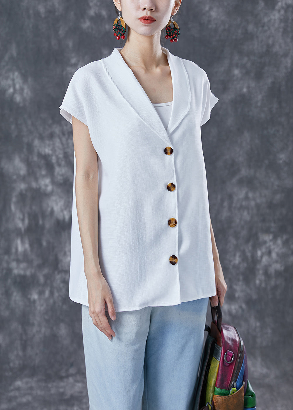 Effortlessly Elegant Top with a Timeless Design