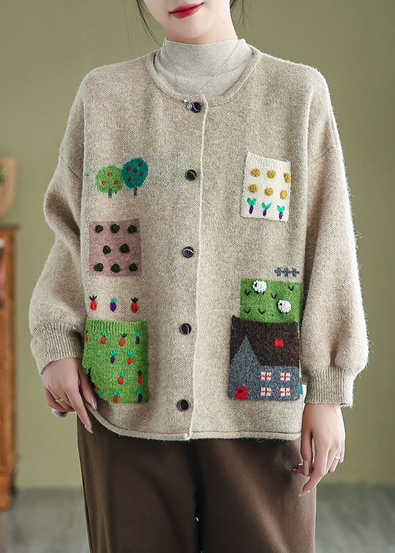 Well Tailored Cardigan with a Graceful Silhouette