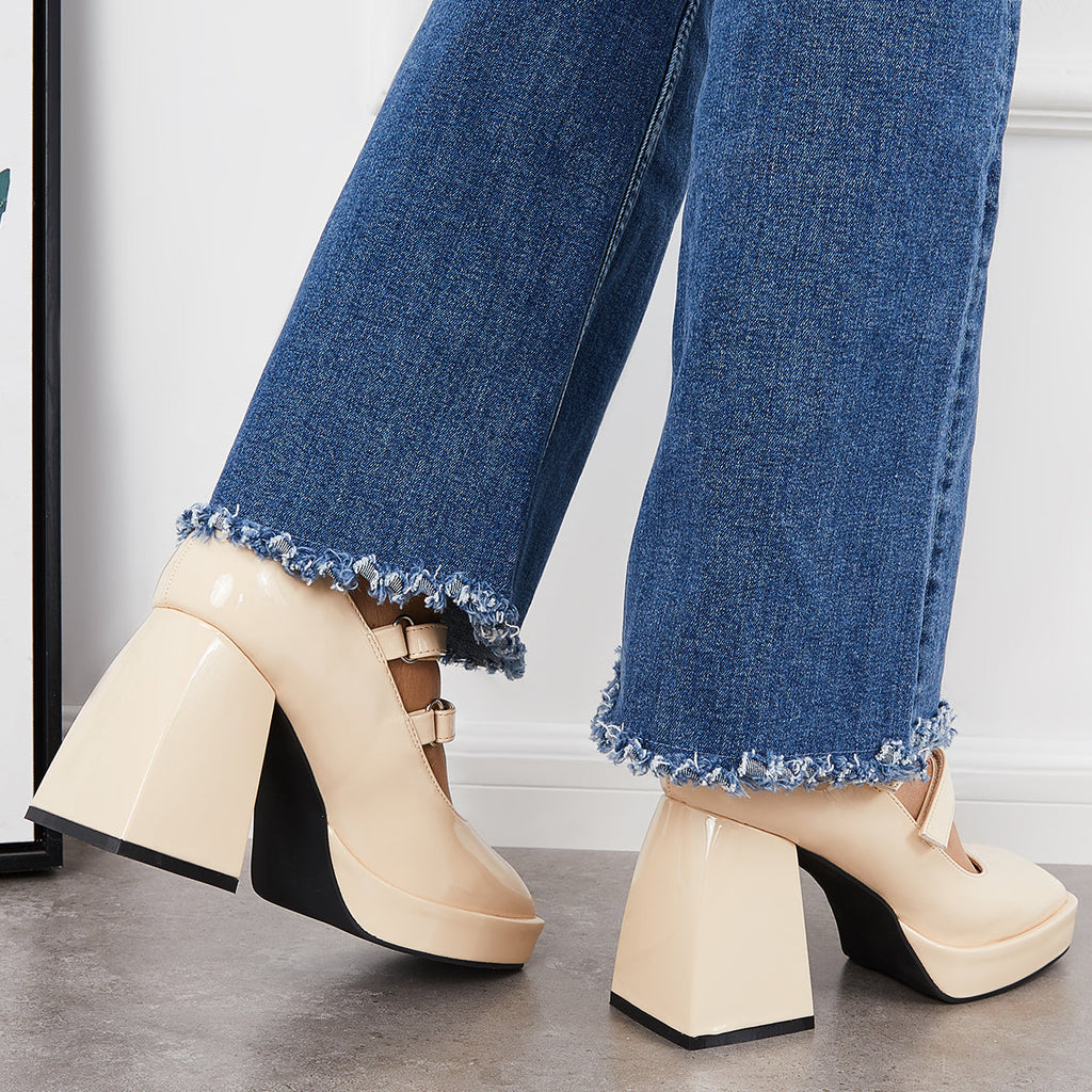 Classic Orthopedic Pumps with Timeless Style