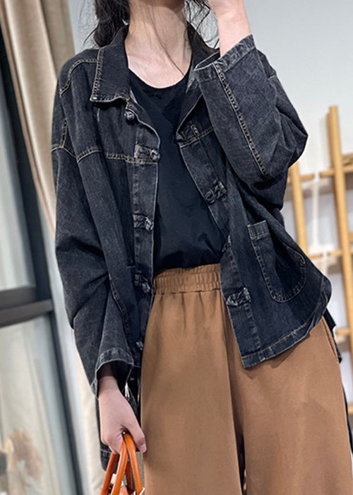 Sophisticated Coat with a Clean Classic Look