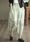 Effortlessly Elegant Pants with a Timeless Design