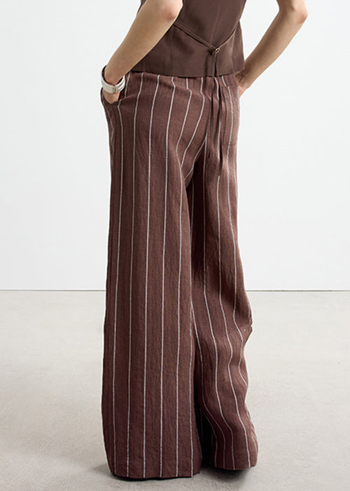 Sophisticated Pants with a Clean Classic Look