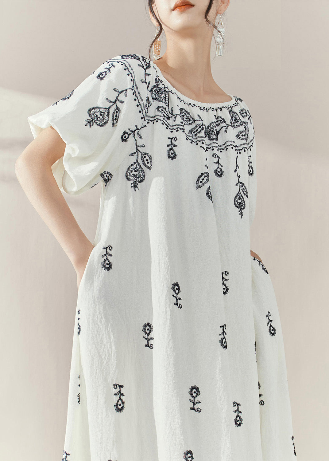 Classic Vintage Dress with a Flattering Fit
