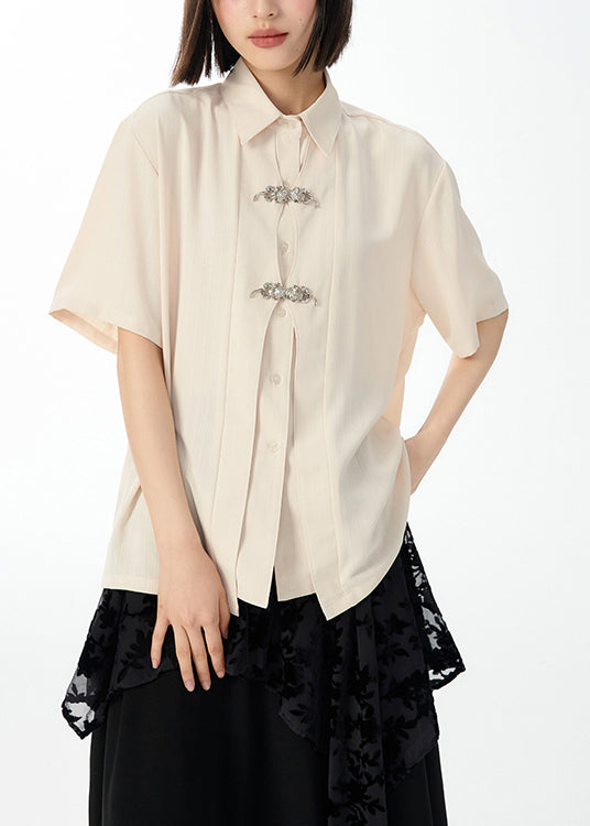 Classic Vintage Shirt with a Flattering Fit