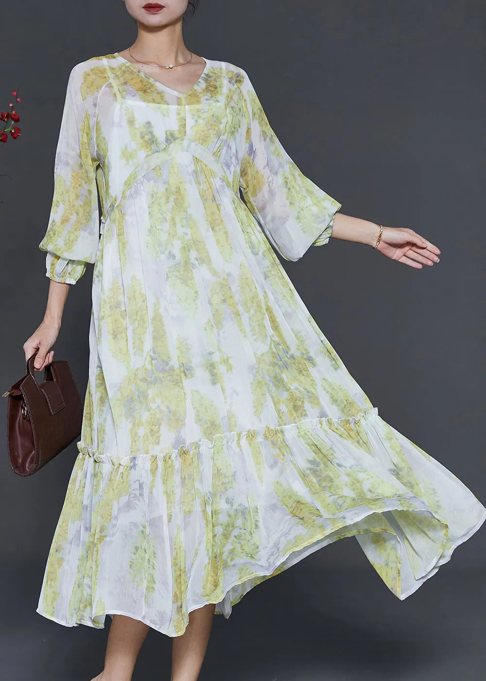 Classic Vintage Dress with a Flattering Fit