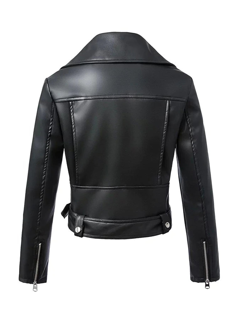 Well Tailored Jacket with a Graceful Silhouette