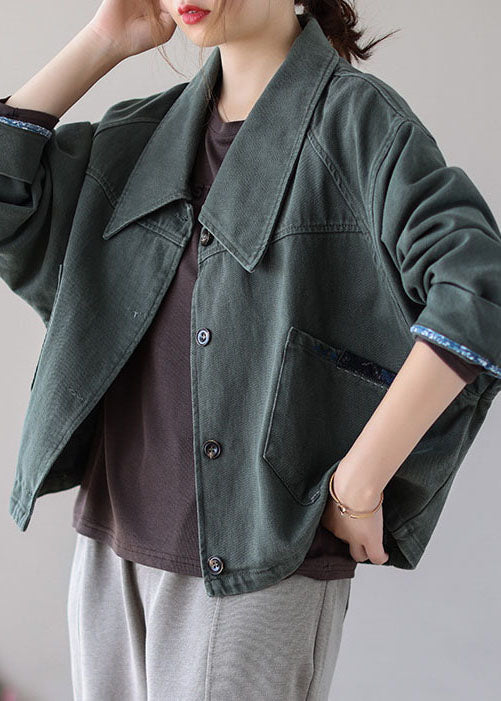 Elegantly Styled Coat for Everyday Wear