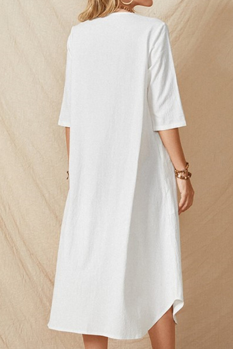 Sophisticated Dress with a Clean Classic Look