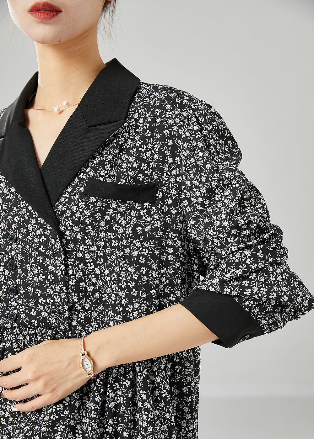 Beautifully Crafted Dress in a Classic Style
