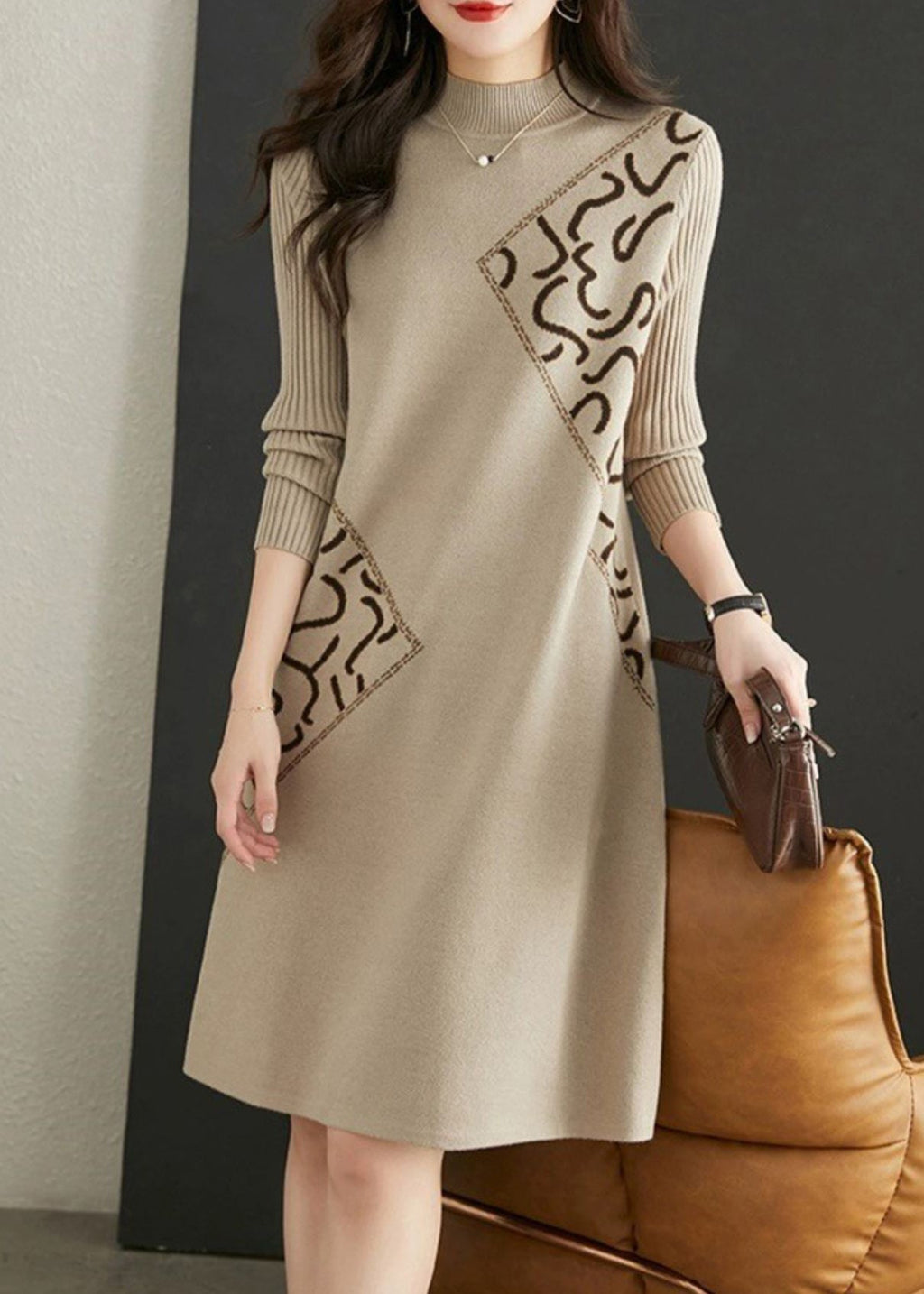 Classic Vintage Dress with a Flattering Fit
