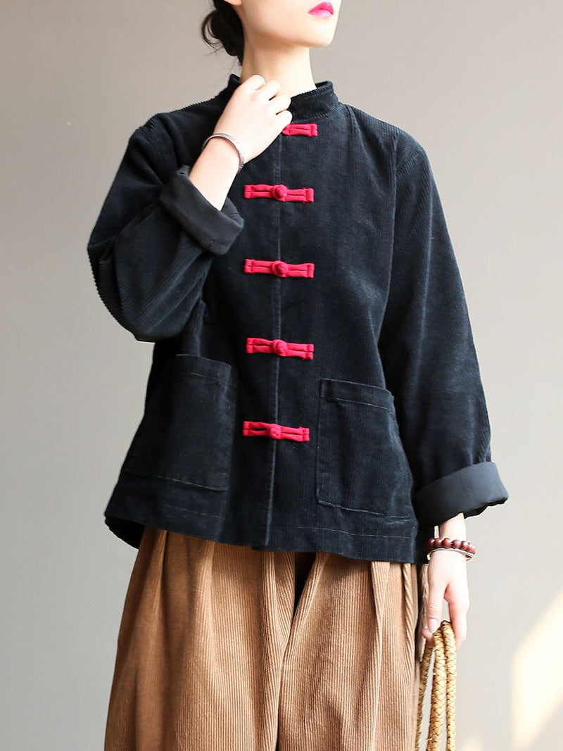 Well Tailored Coat with a Graceful Silhouette