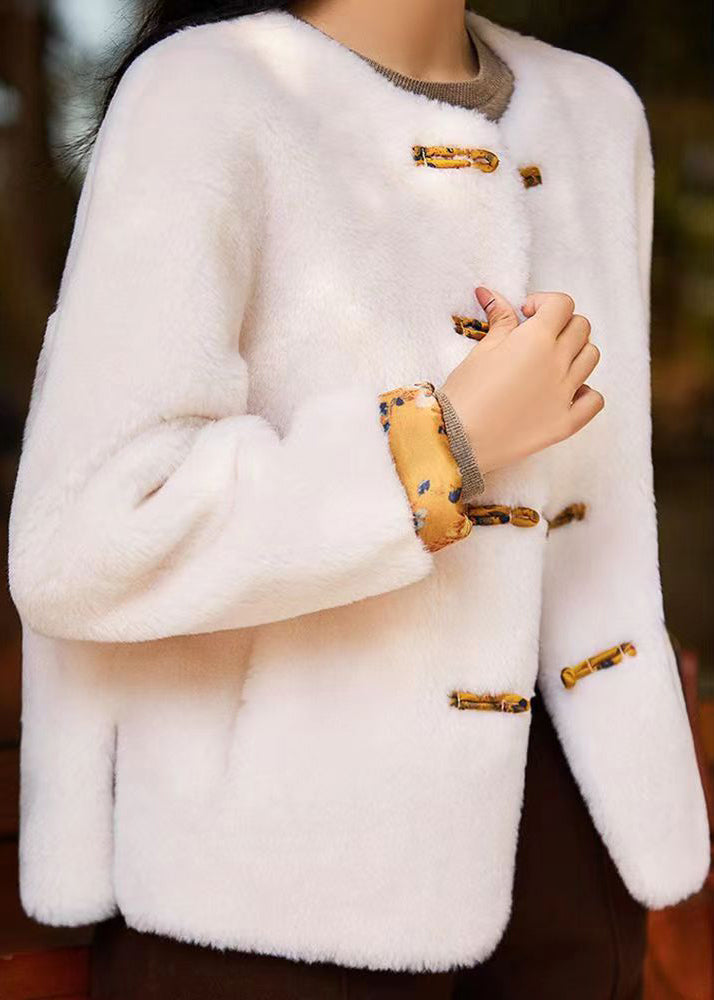 Polished Coat with an Effortless Classic Look