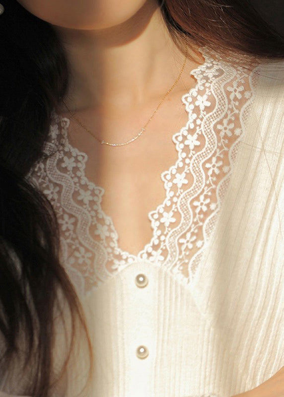 Classic Vintage Top with a Flattering Fit