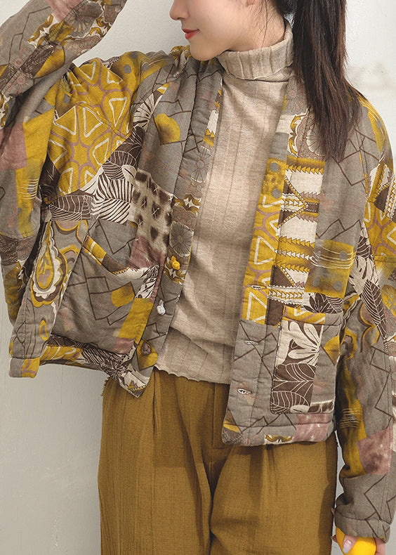 Effortlessly Elegant Jacket with a Timeless Design