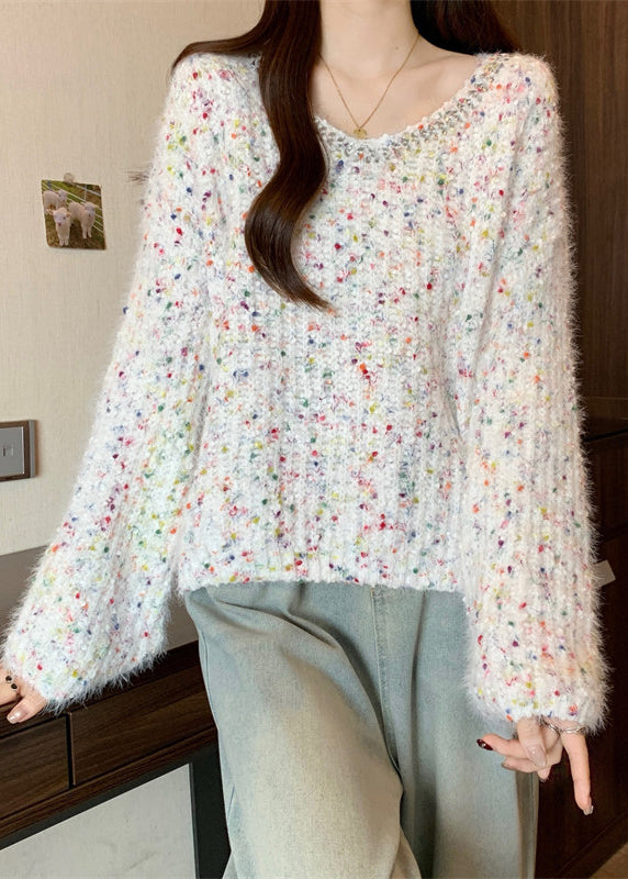 Well Tailored Sweater with a Graceful Silhouette
