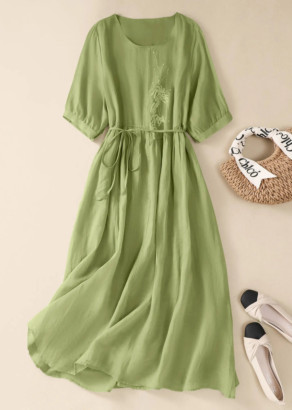 Gracefully Styled Dress for Any Occasion