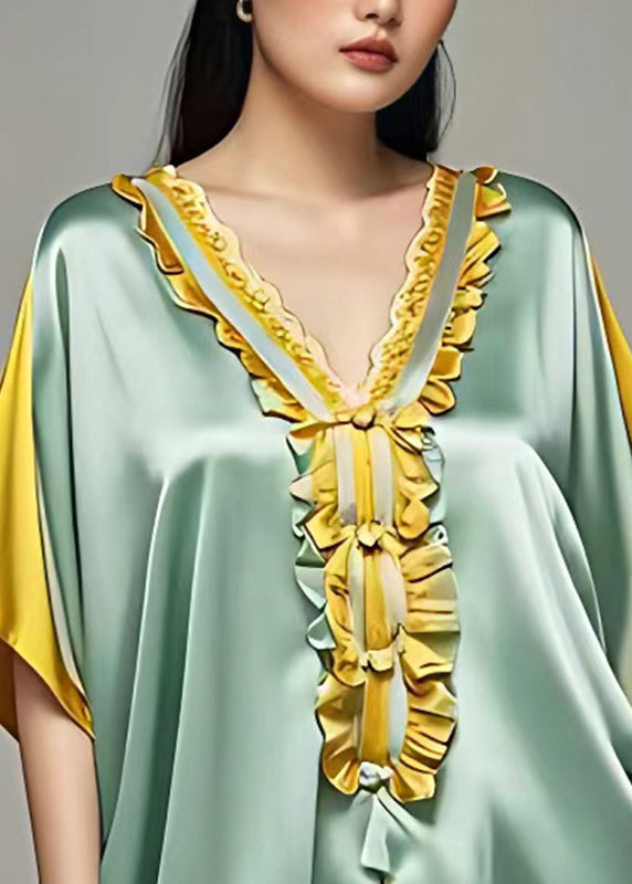 Classic Vintage Top with a Flattering Fit