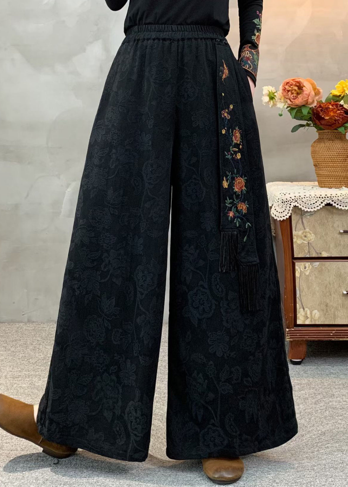 Classic Vintage Pants with a Flattering Fit
