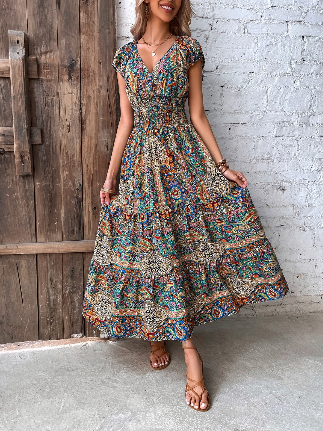 Gracefully Styled Dress for Any Occasion